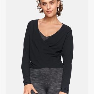 Outdoor voices tissue weave wrap top black XS